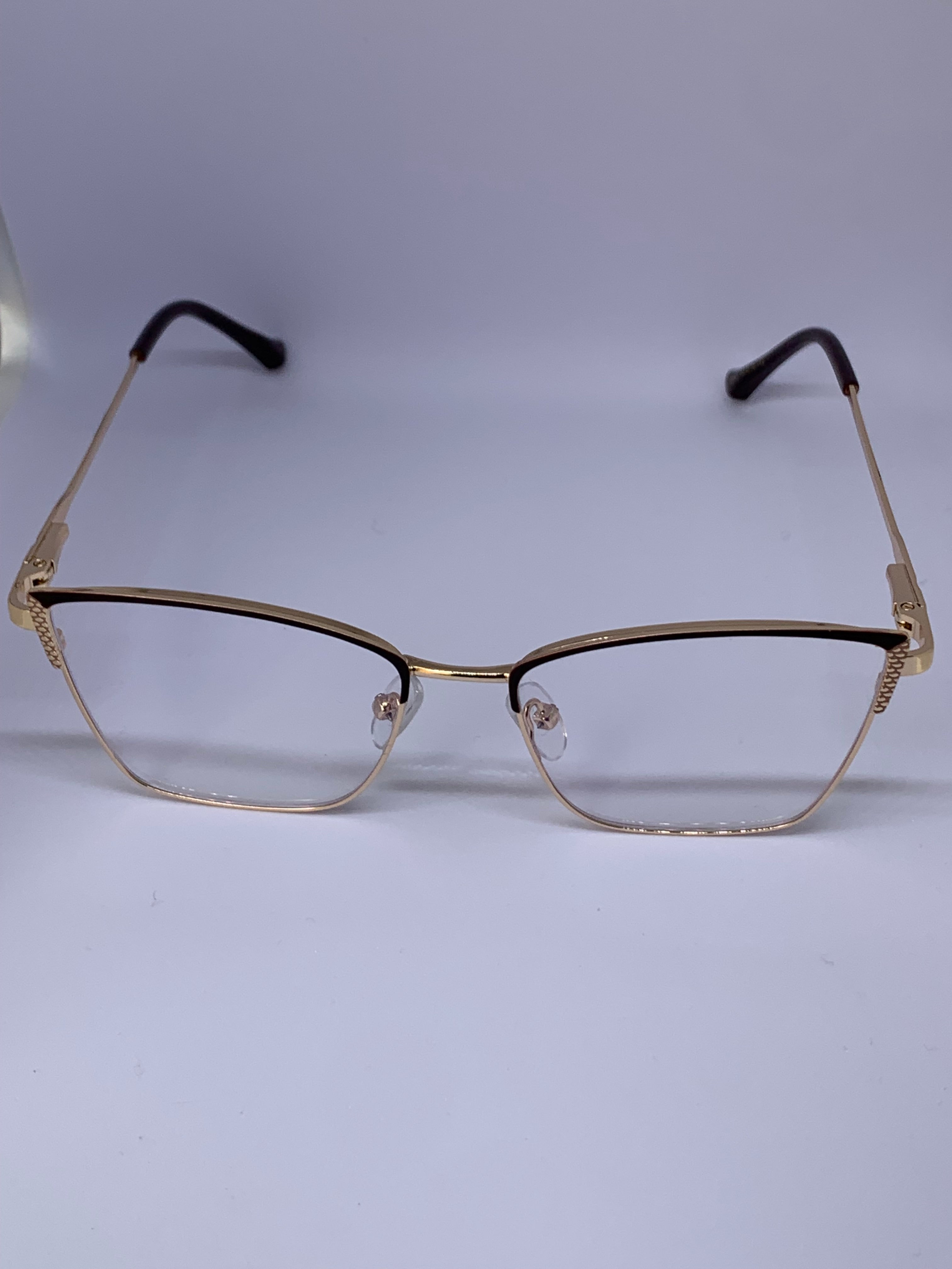 Modelo Metal Black Gold