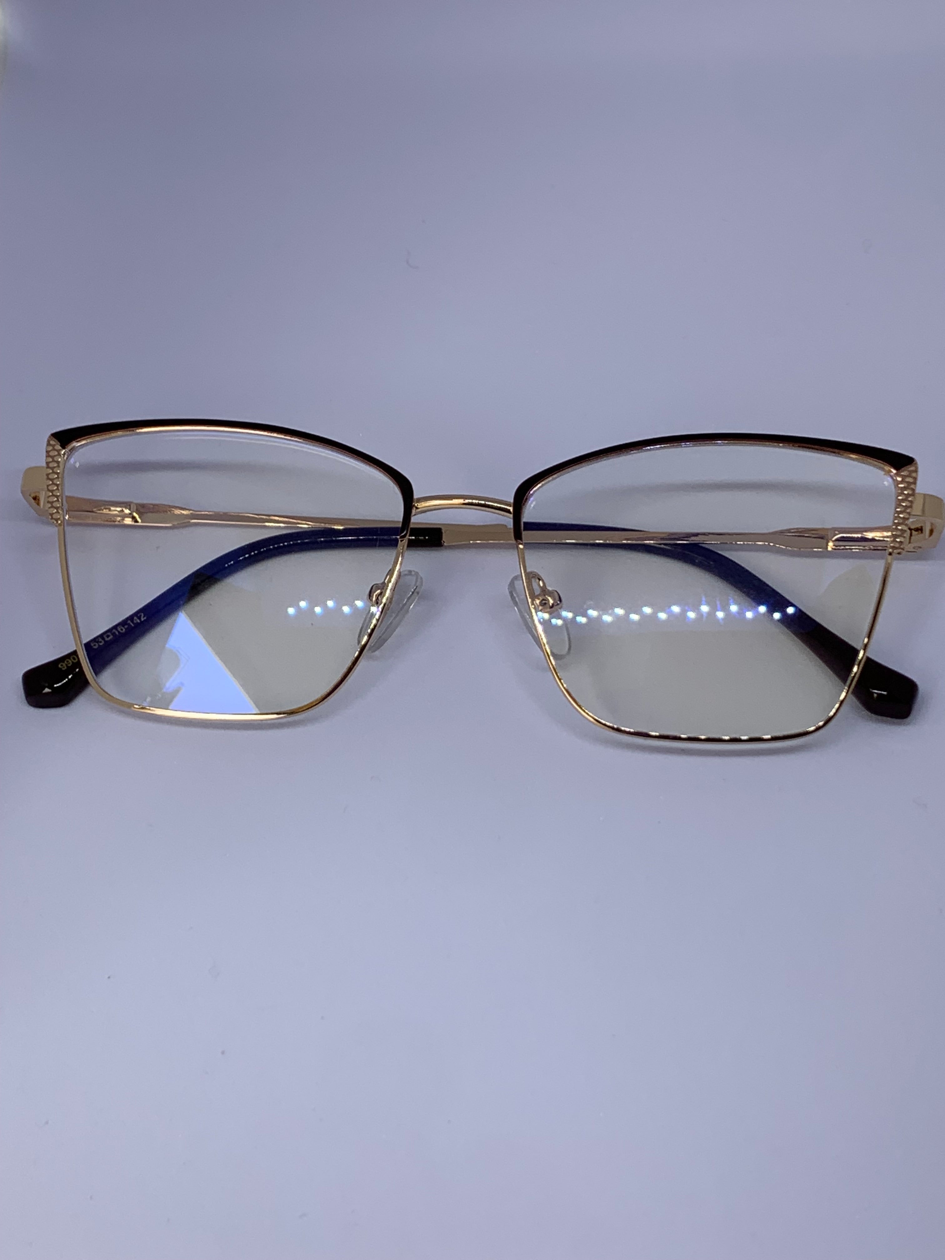 Modelo Metal Black Gold