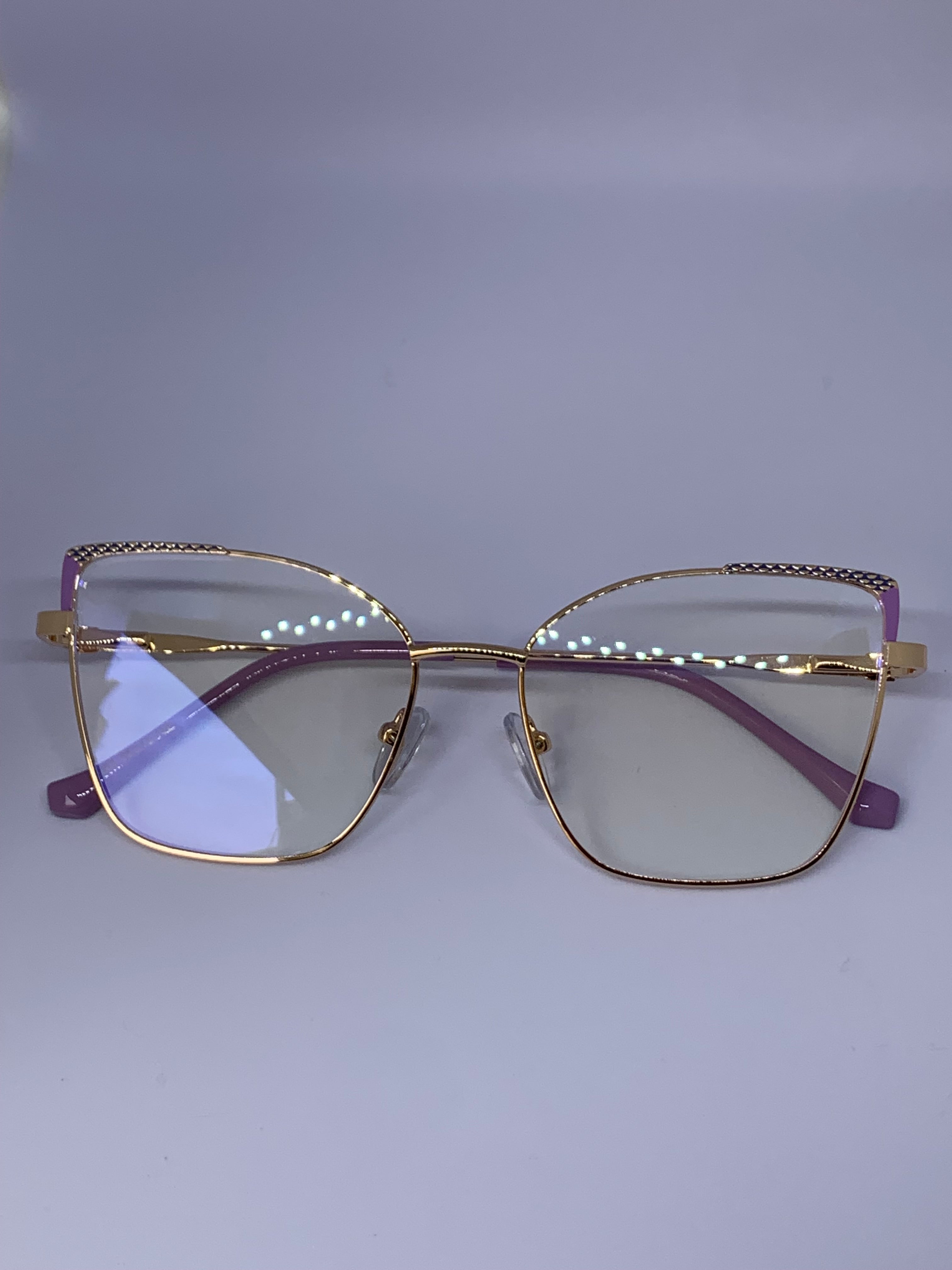 Modelo gold violet